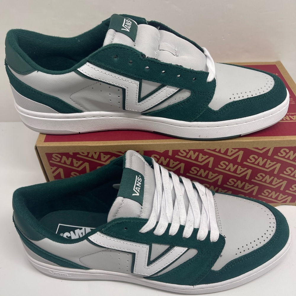 Vans Green White Men's Lowland 2.0
Tri-Tone Green/Grey
VN000D6RZOX Sneakers - Picture 2 of 16